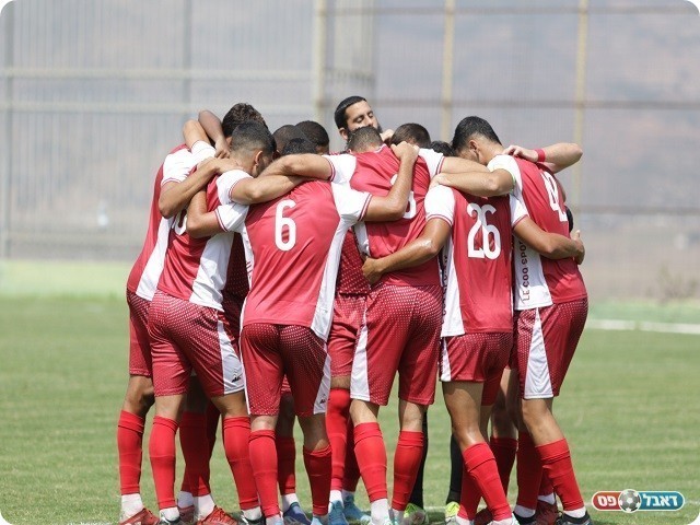 ידהימו את הליגה? שחקני הפועל מגדל העמק חוגגים בשבוע שעבר (עדי דיטיליס)